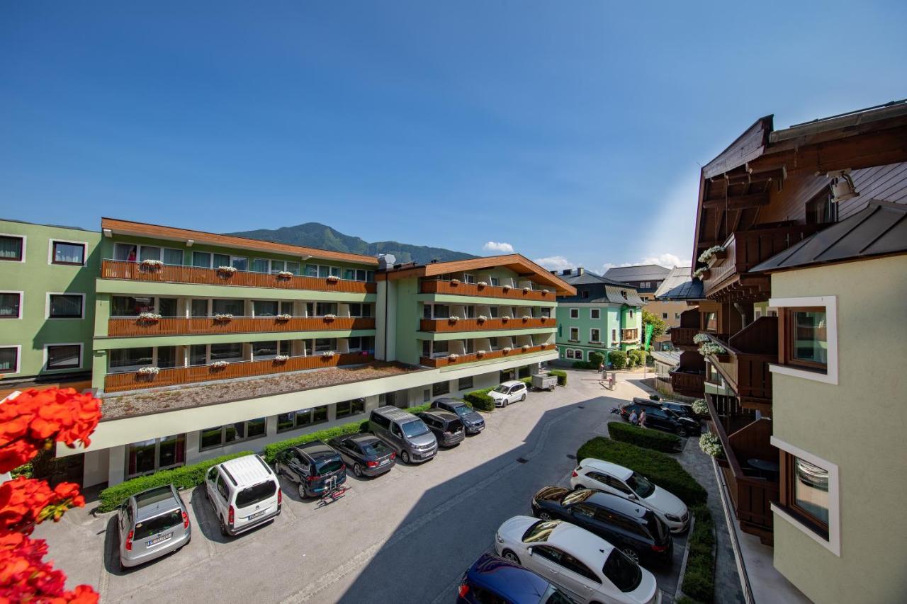 Hotel Gruener Baum Τσελ αμ Ζέε Εξωτερικό φωτογραφία