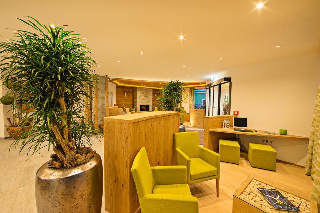 Hotel Gruener Baum Τσελ αμ Ζέε Εξωτερικό φωτογραφία