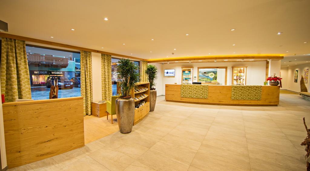 Hotel Gruener Baum Τσελ αμ Ζέε Εξωτερικό φωτογραφία