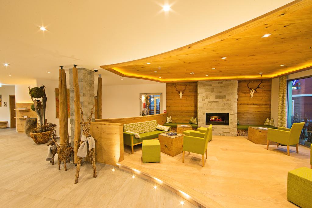 Hotel Gruener Baum Τσελ αμ Ζέε Εξωτερικό φωτογραφία