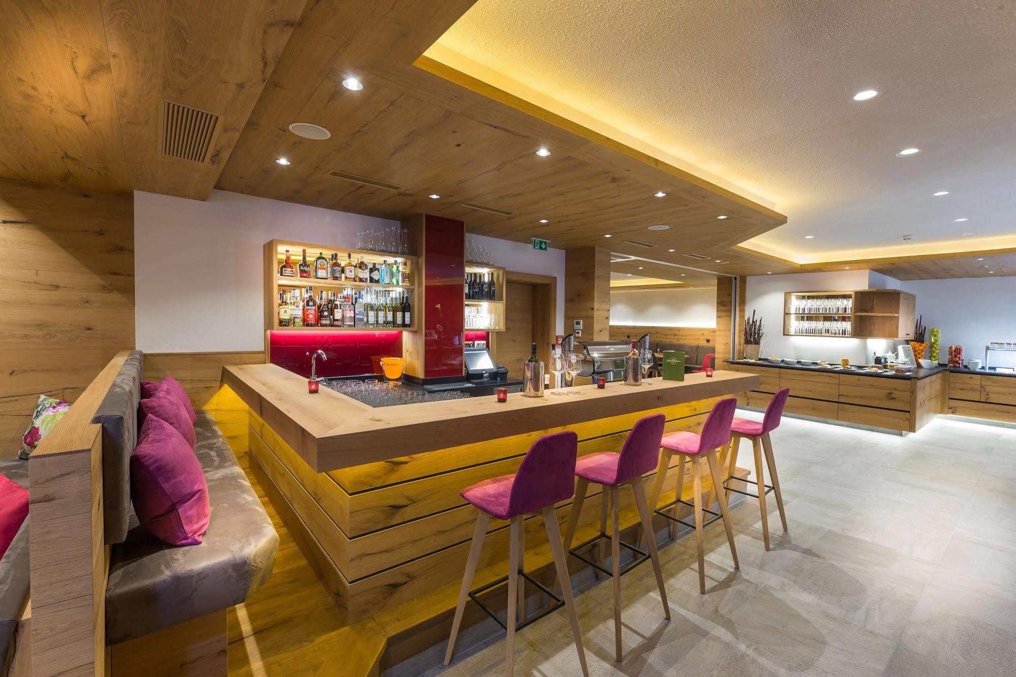 Hotel Gruener Baum Τσελ αμ Ζέε Εξωτερικό φωτογραφία