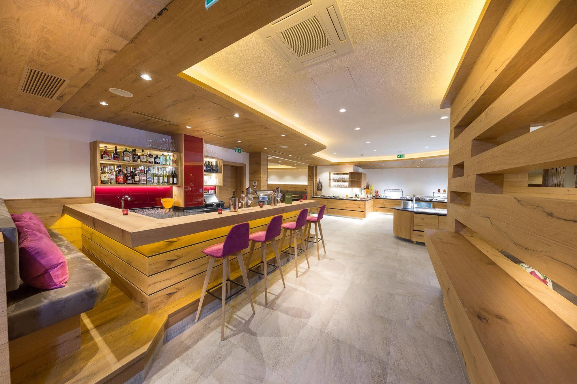Hotel Gruener Baum Τσελ αμ Ζέε Εξωτερικό φωτογραφία